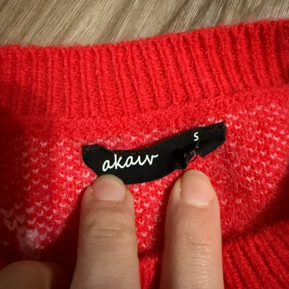 Charming Heart Pattern Red Sweater - Picture 3 of 4